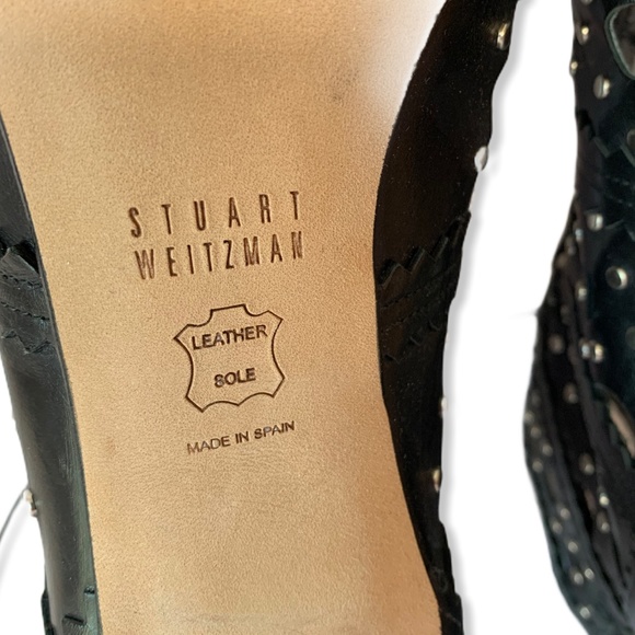 Stuart Weitzman CAGEY Scalloped Calfskin Bootie 9 - Picture 11 of 11